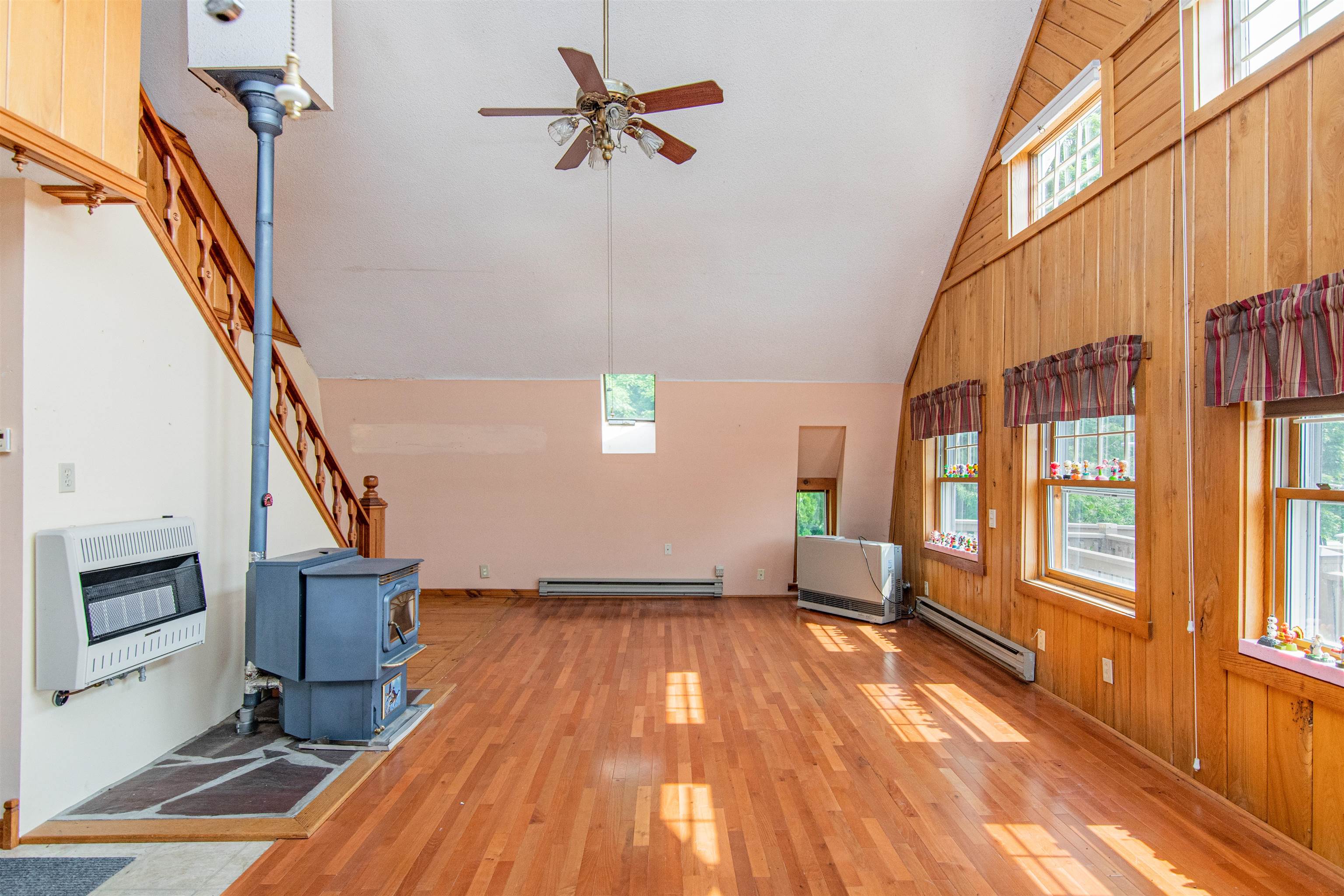 669 Shrine Road Isle La Motte, VT 05463 - Photo 4 of 40