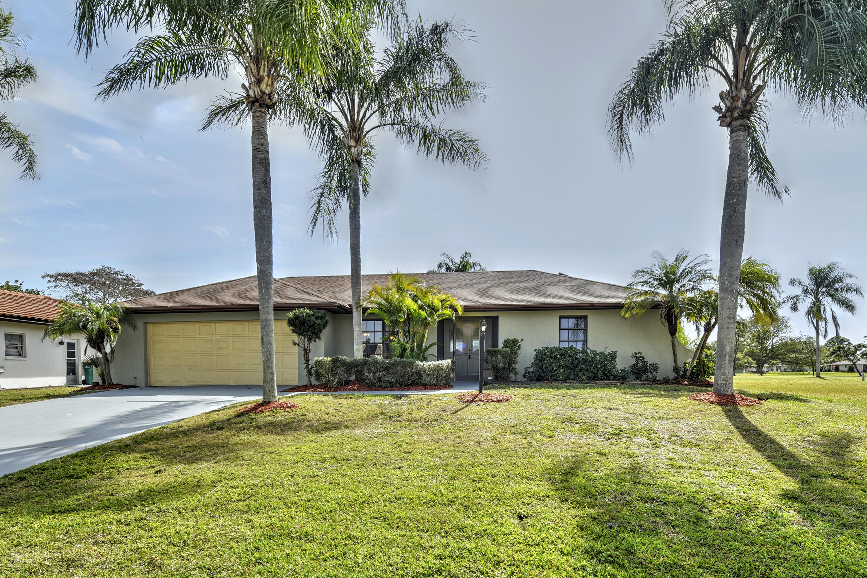198 Caddy Road Rotonda West, FL 33947 - Photo 3 of 25 3 Front