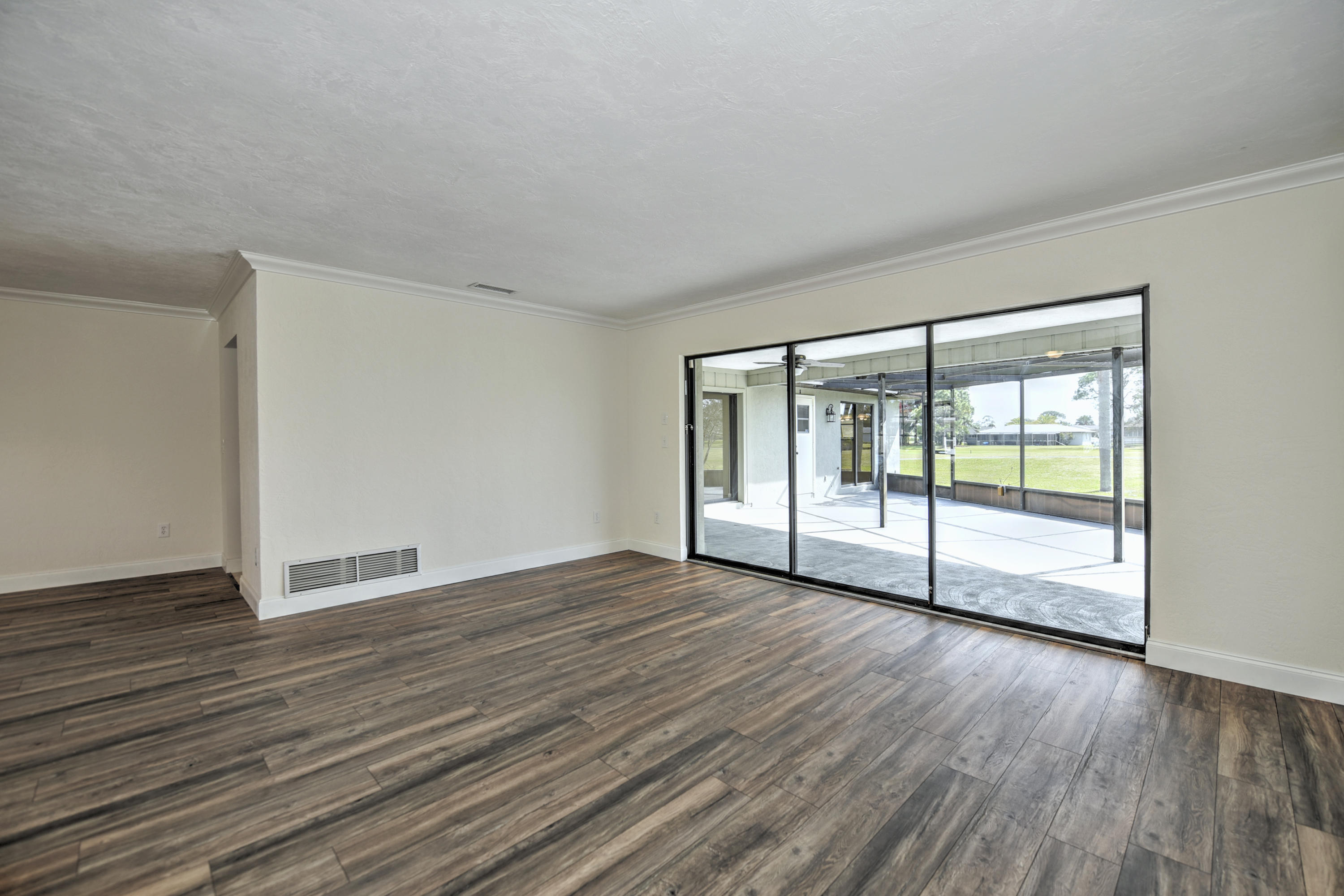 198 Caddy Road Rotonda West, FL 33947 - Photo 6 of 25 7 Living Room