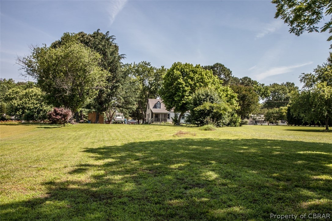 6712 Fields Landing Road Hayes, VA 23072 - Photo 8 of 38