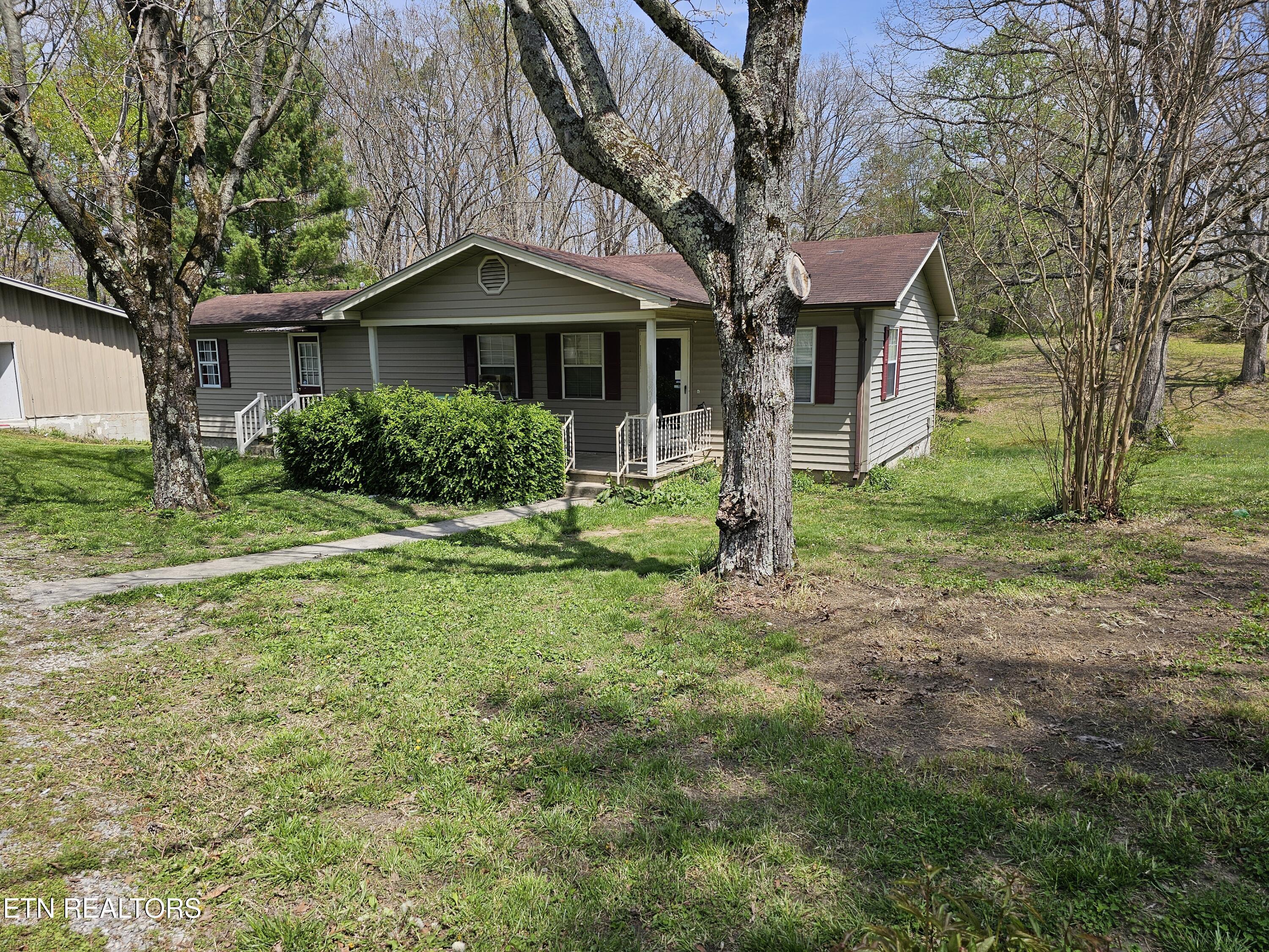 1009 Roysden Road Jamestown, TN 38556 - Photo 2 of 30 20250414_125813