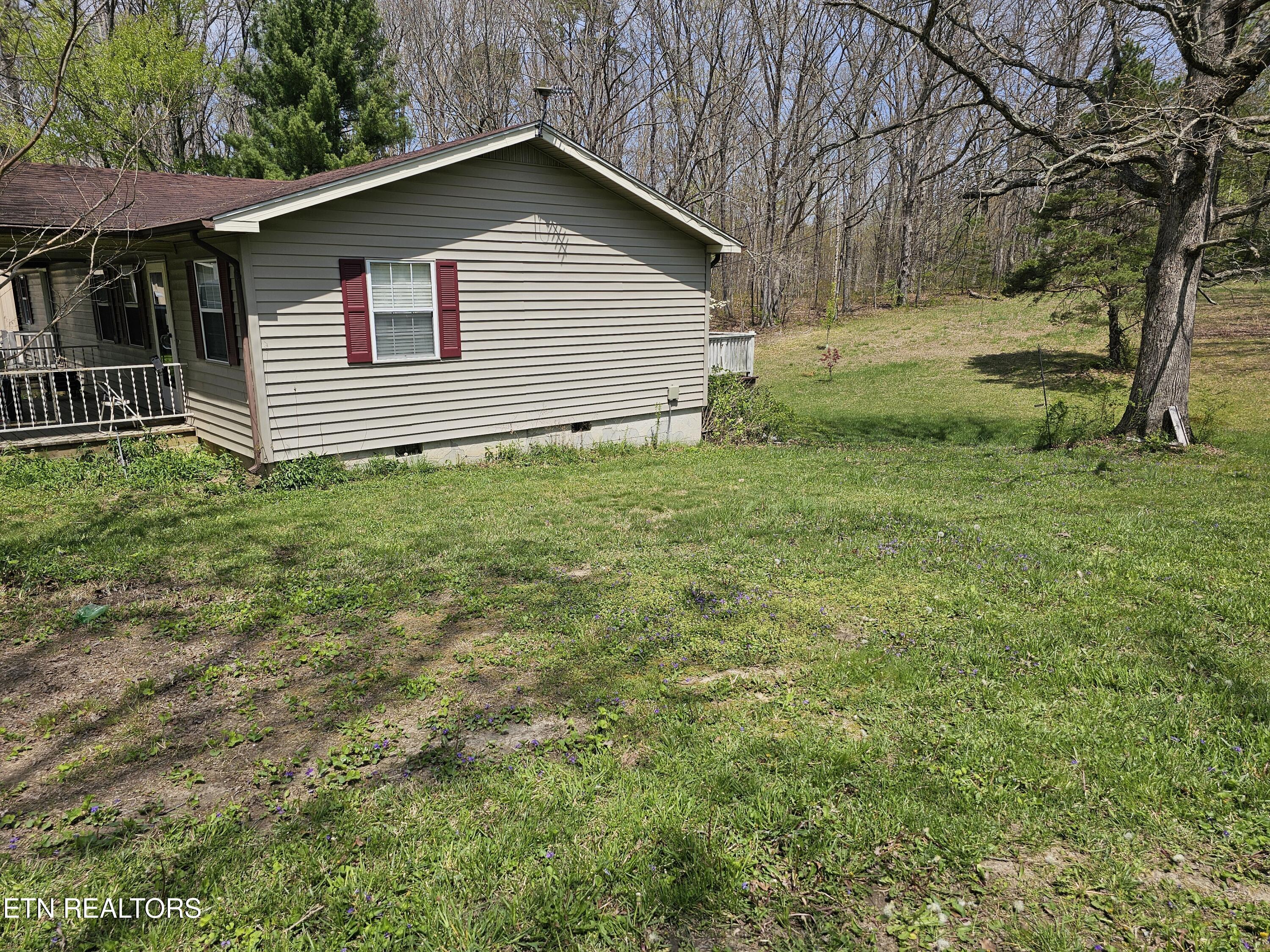 1009 Roysden Road Jamestown, TN 38556 - Photo 4 of 30 20250414_125832