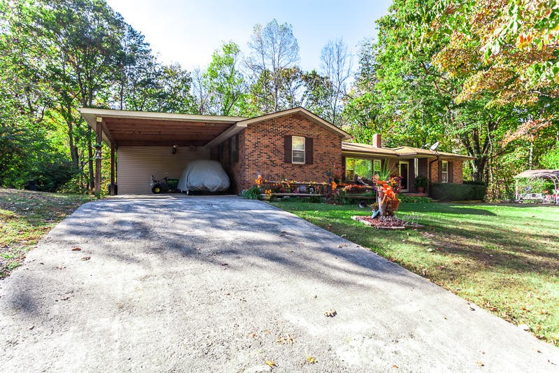 126 Robbins Road Harriman, TN 37748 - Photo 4 of 37 Gallery Image 4