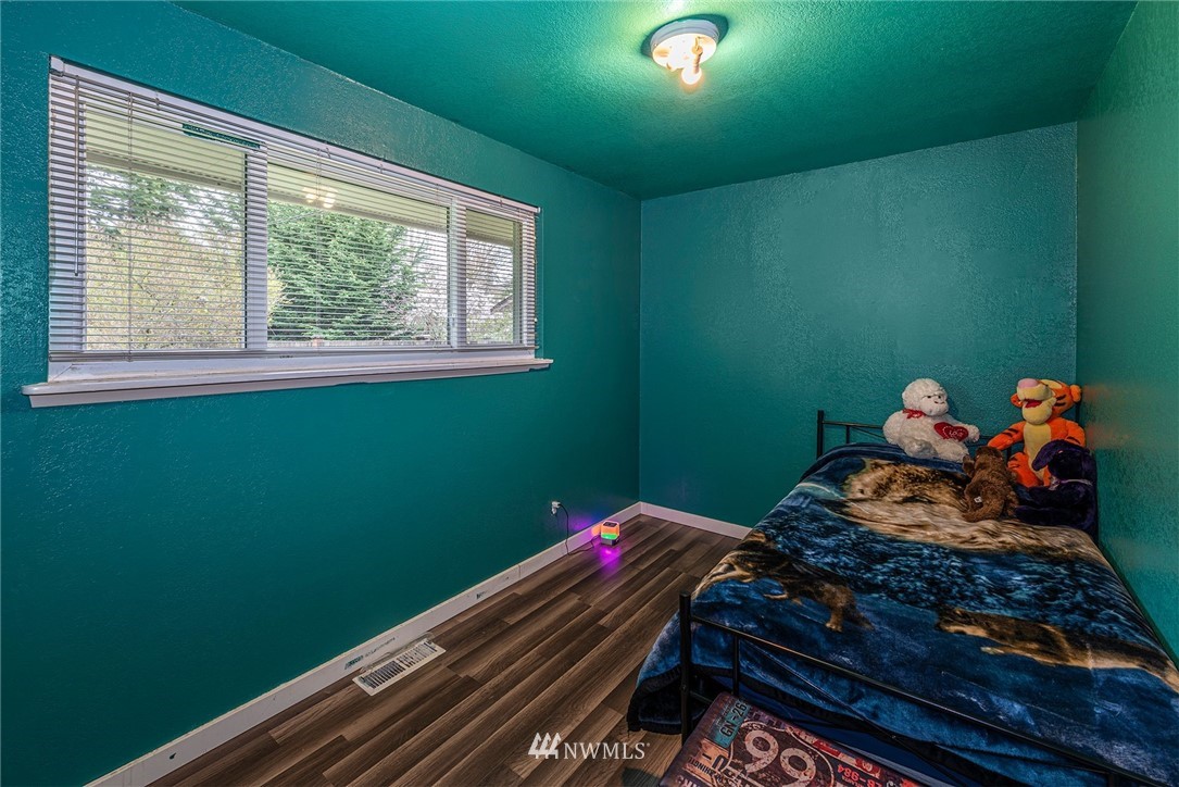 8711 John Dower Road Southwest Lakewood, WA 98499 - Photo 12 of 19 Gallery Image 12