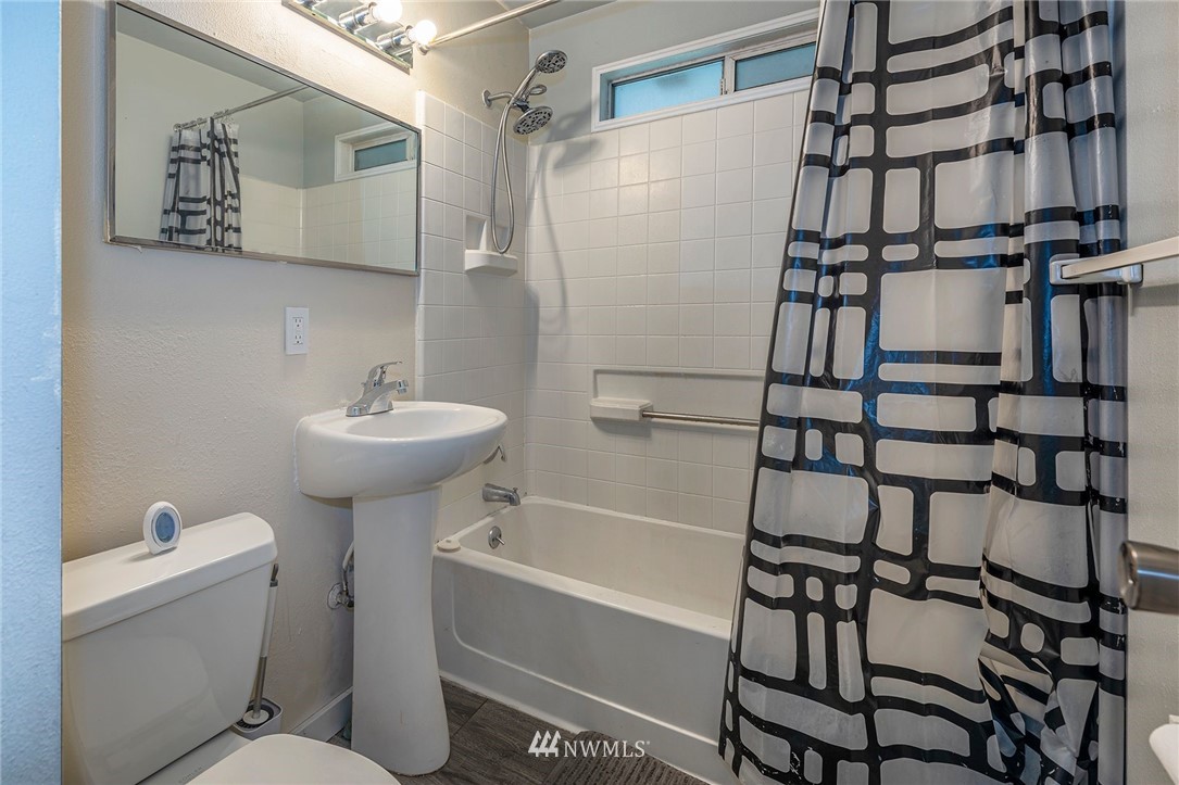 8711 John Dower Road Southwest Lakewood, WA 98499 - Photo 13 of 19 Gallery Image 13