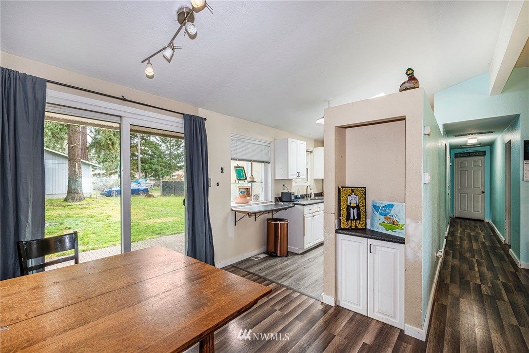 8711 John Dower Road Southwest Lakewood, WA 98499 - Photo 6 of 19 Gallery Image 6