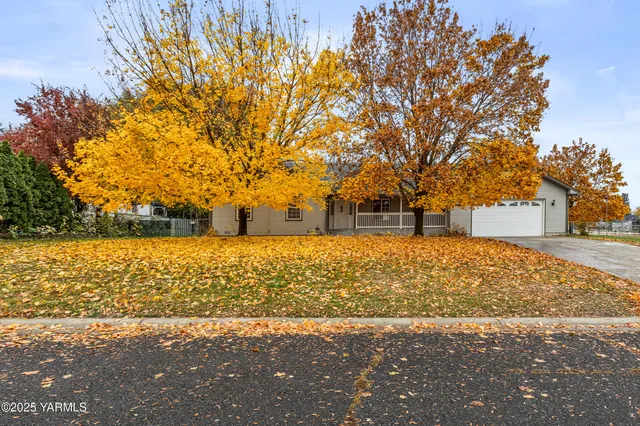 $525,000 | 20 Buttercup Lane, Selah, WA 98942