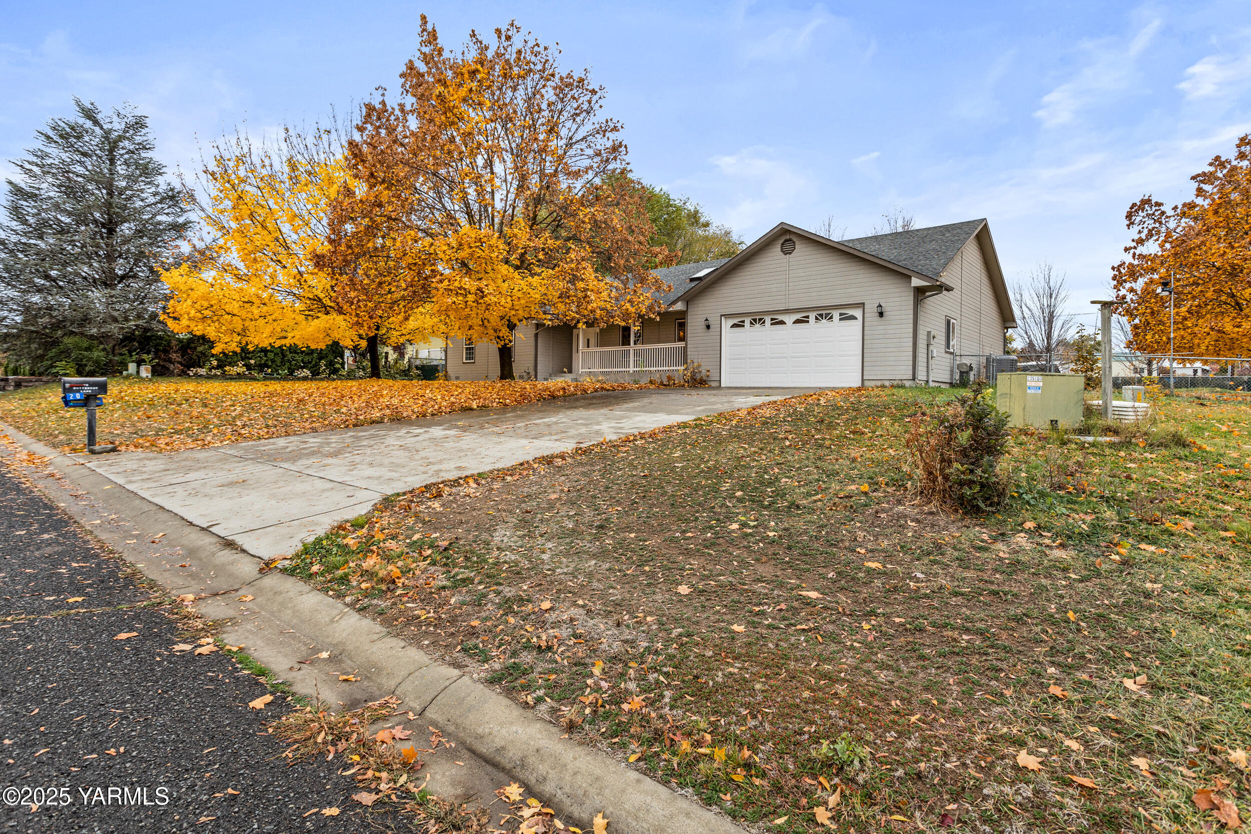 20 Buttercup Lane Selah, WA 98942 - Photo 2 of 41 20Buttercup_02