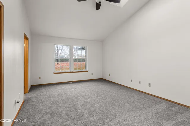 $525,000 | 20 Buttercup Lane, Selah, WA 98942