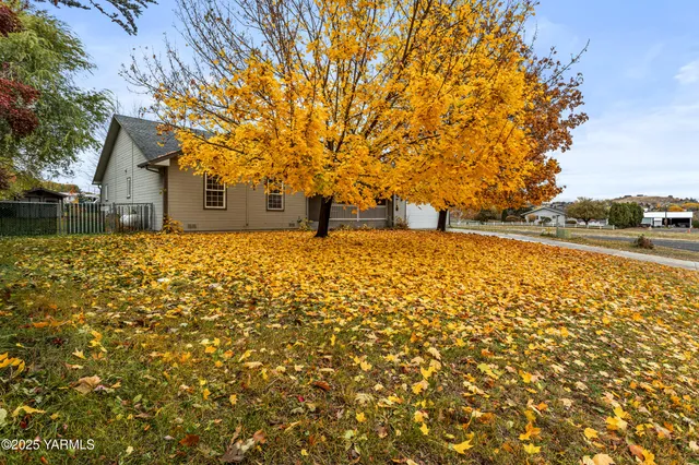 $525,000 | 20 Buttercup Lane, Selah, WA 98942