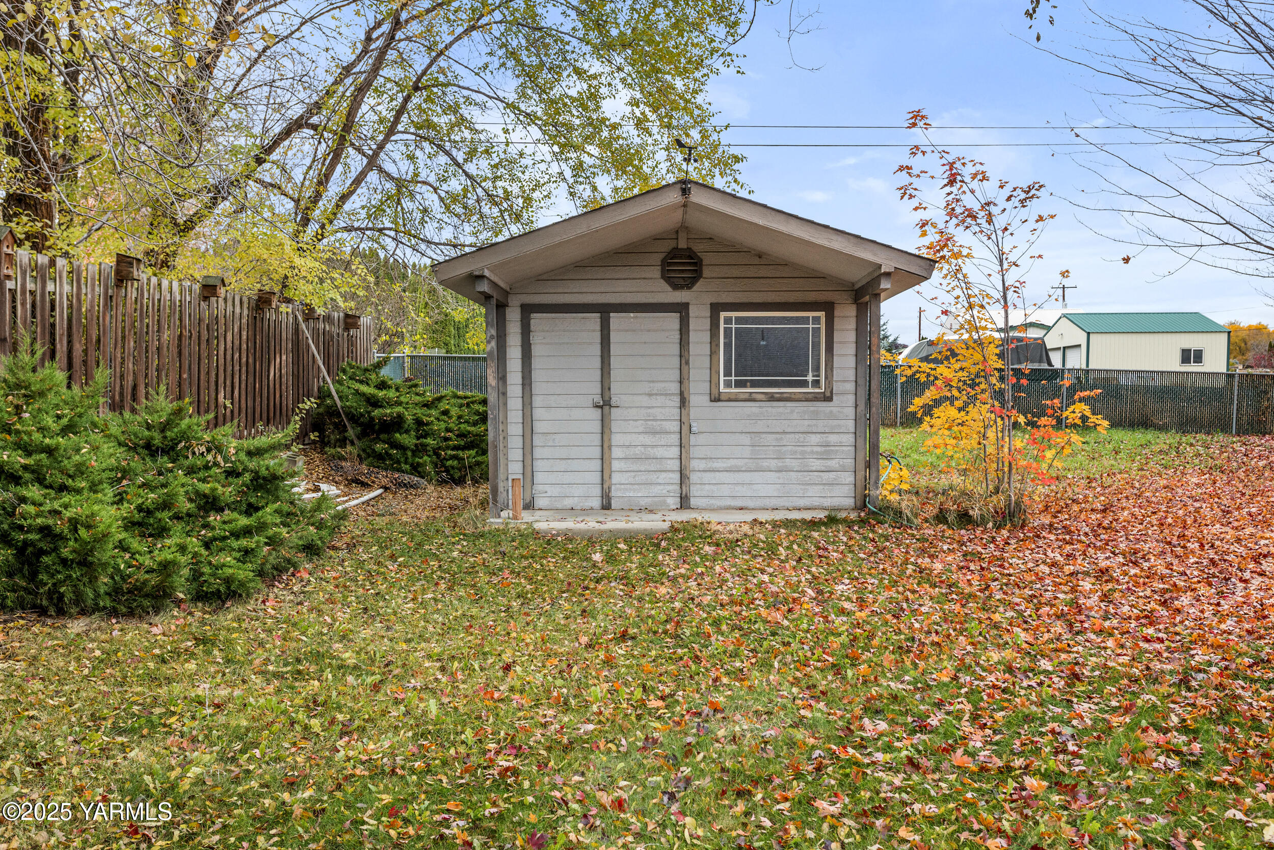 20 Buttercup Lane Selah, WA 98942 - Photo 37 of 41 Shed