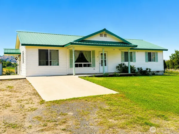 $285,000 | 8 Orchard Loop South, Tonasket, WA 98855
