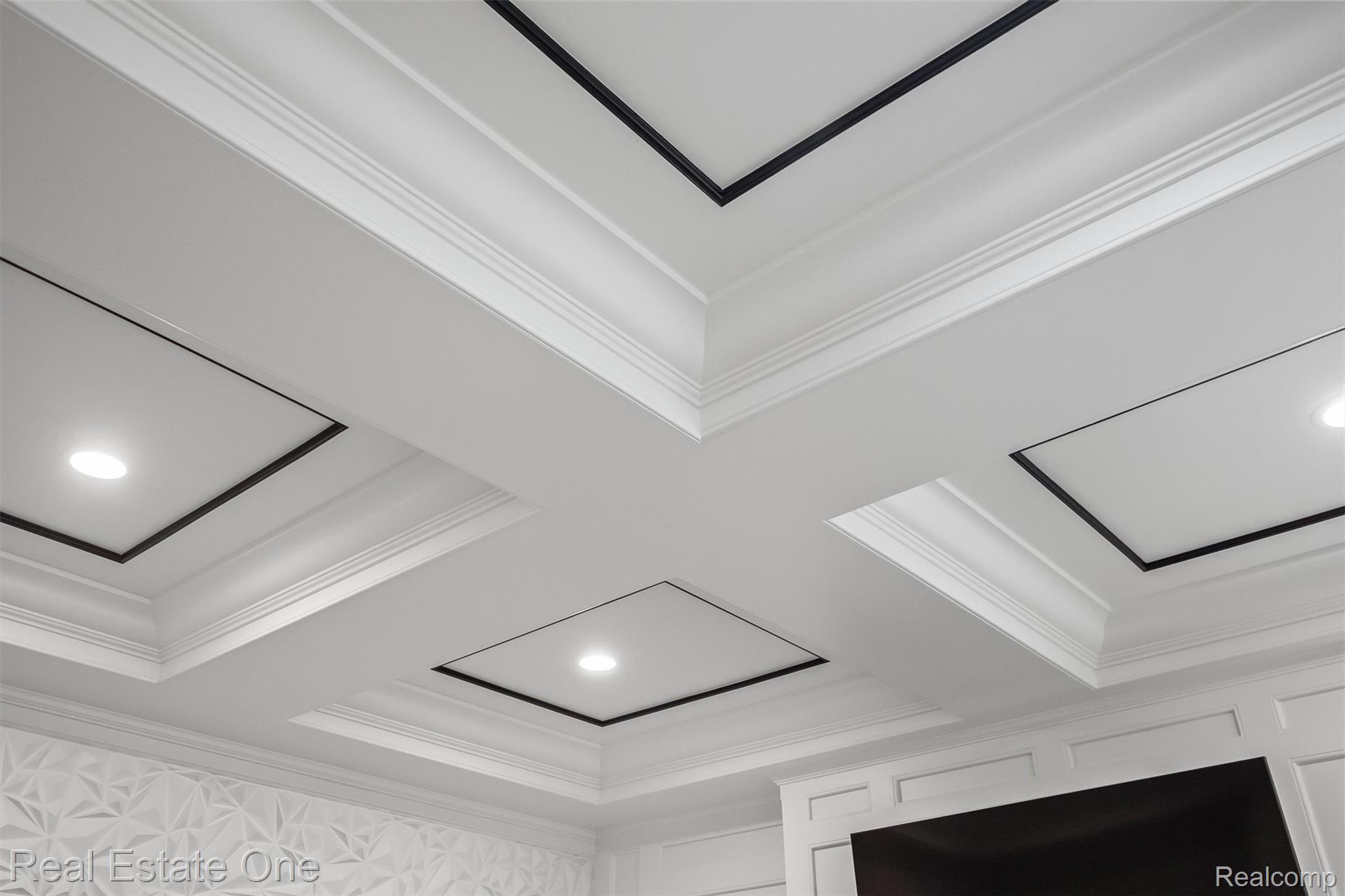 1343 Orchard Ridge Road Bloomfield Hills, MI 48304 - Photo 19 of 58 100-Orchard Ridge-44.jpg