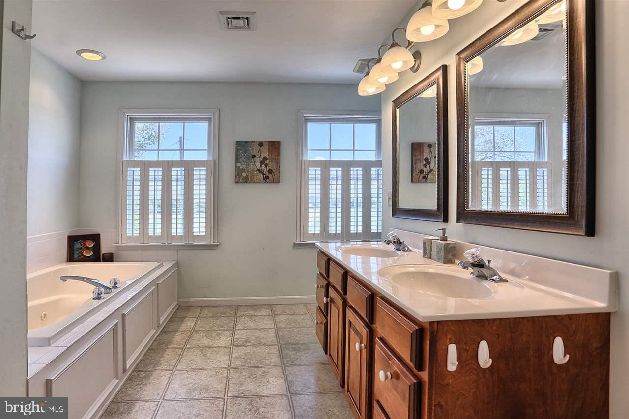 292 Martin Road Carlisle, PA 17015 - Photo 14 of 25 Gallery Image 14