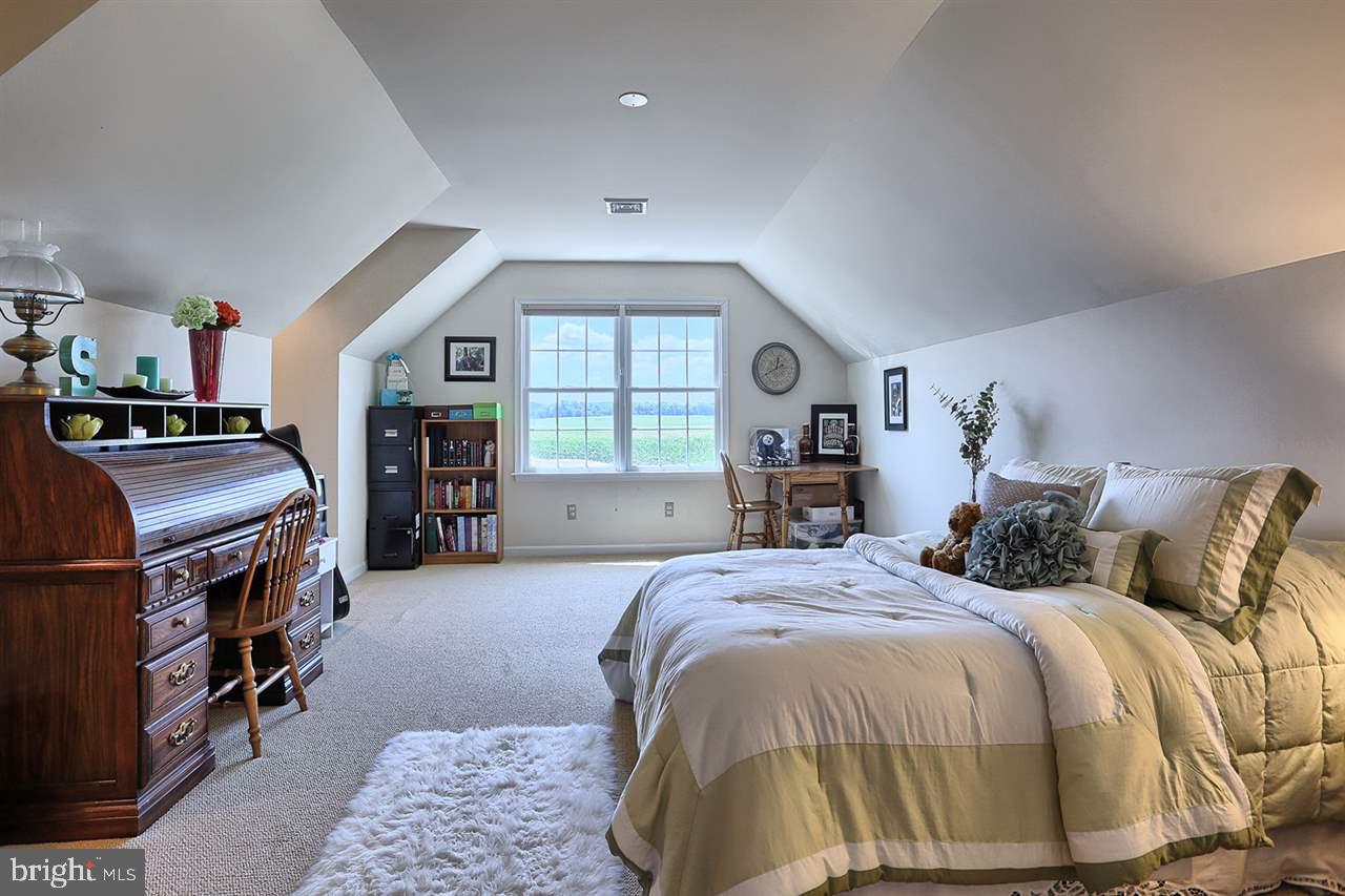 292 Martin Road Carlisle, PA 17015 - Photo 18 of 25 Gallery Image 18