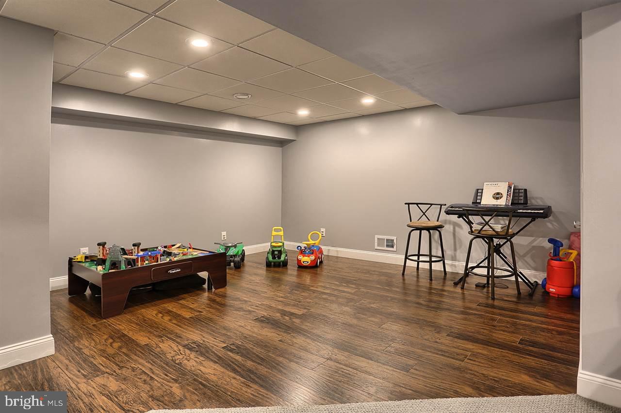 292 Martin Road Carlisle, PA 17015 - Photo 20 of 25 Gallery Image 20