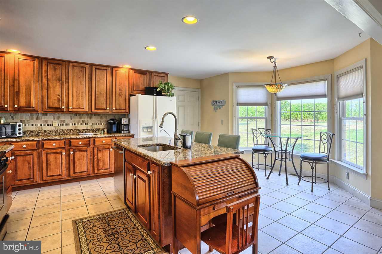 292 Martin Road Carlisle, PA 17015 - Photo 5 of 25 Gallery Image 5