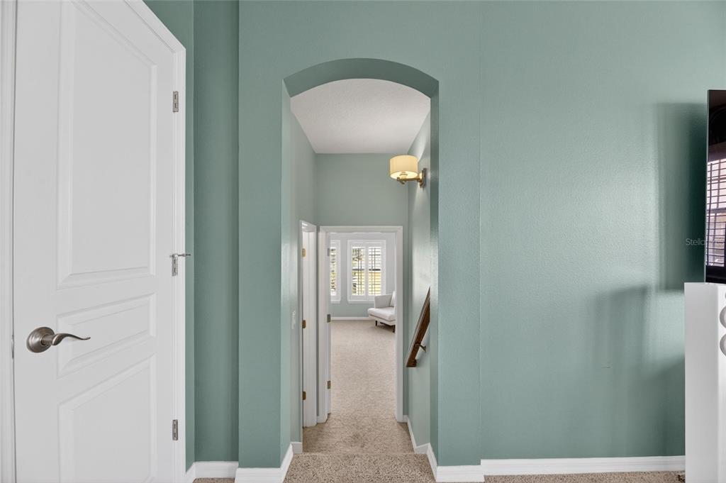 508 Islebay Drive Apollo Beach, FL 33572 - Photo 59 of 98 a view of a bathroom from a hallway