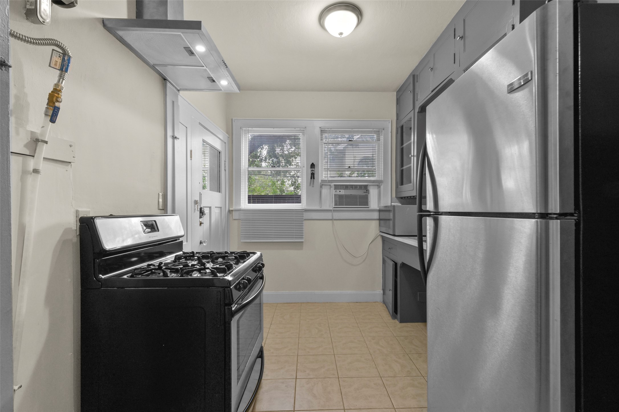 436 Westmoreland Street, Unit 2 Houston, TX 77006 - Photo 16 of 23