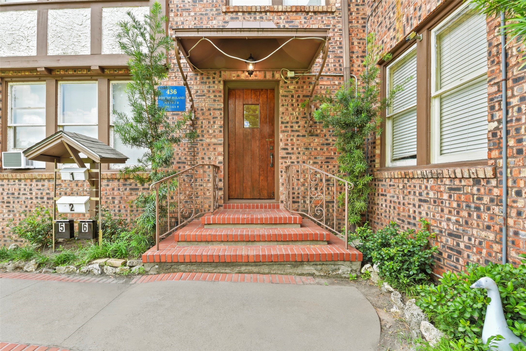 436 Westmoreland Street, Unit 2 Houston, TX 77006 - Photo 17 of 23