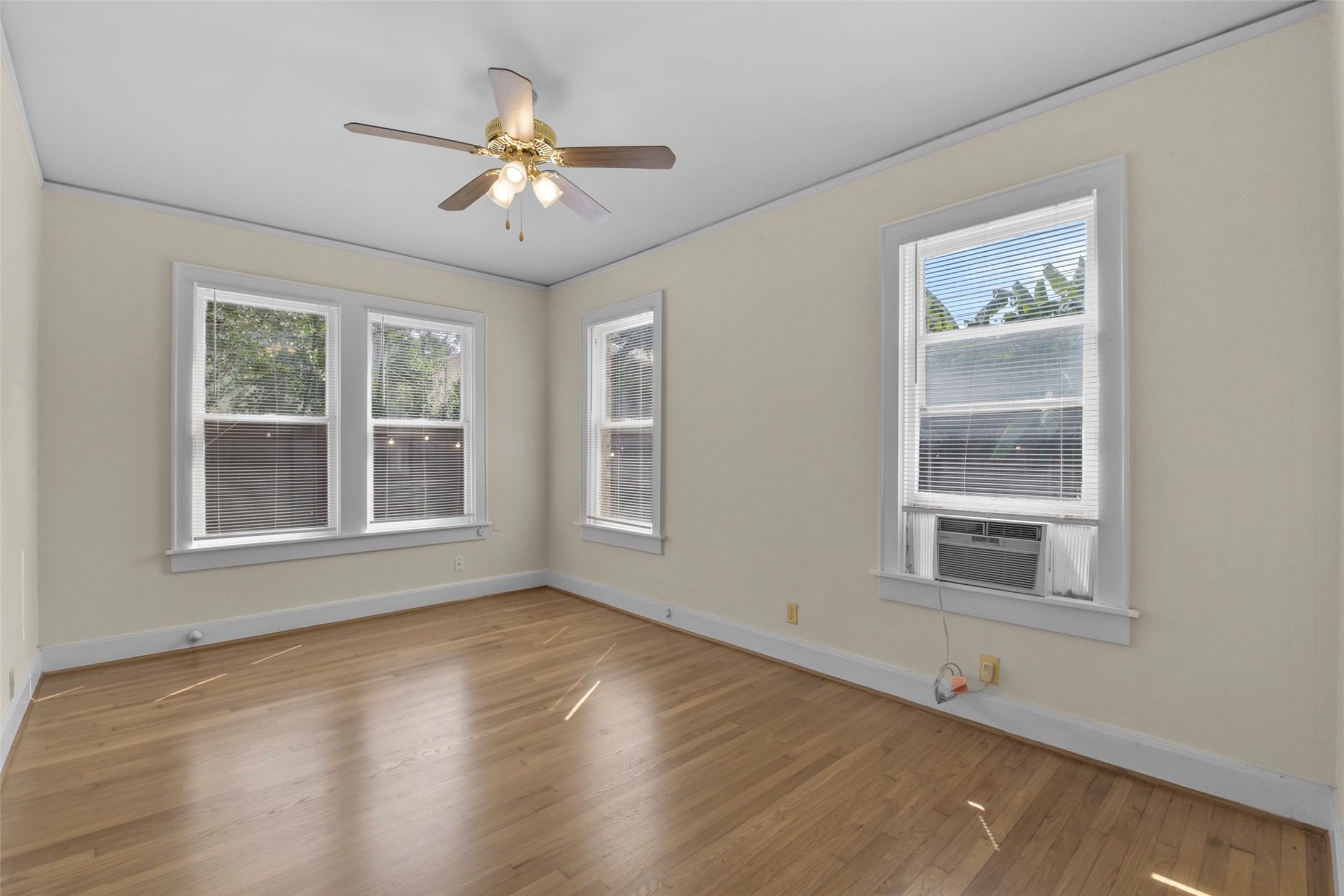 436 Westmoreland Street, Unit 2 Houston, TX 77006 - Photo 10 of 23