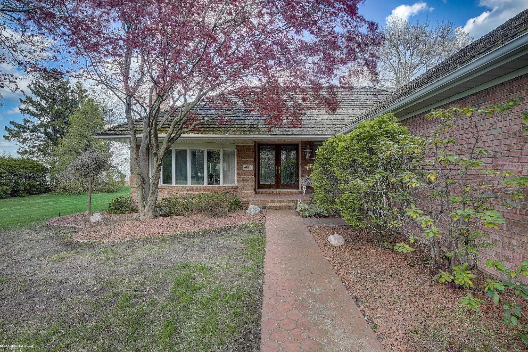 4880 Lakeshore Road Fort Gratiot, MI 48059 - Photo 7 of 69 50142242-c7c4603d-7ec6-4be5-b287-a1925d73e208.JPG