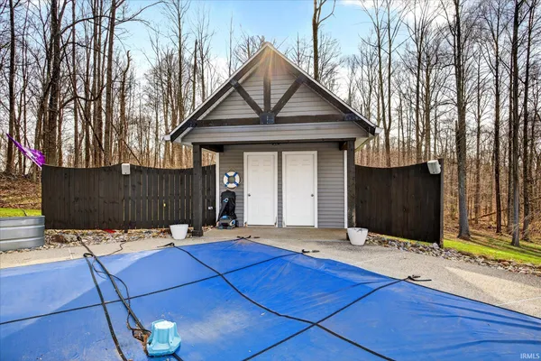 $839,000 | 9483 West Fenceline Road, Spencer, IN 47460