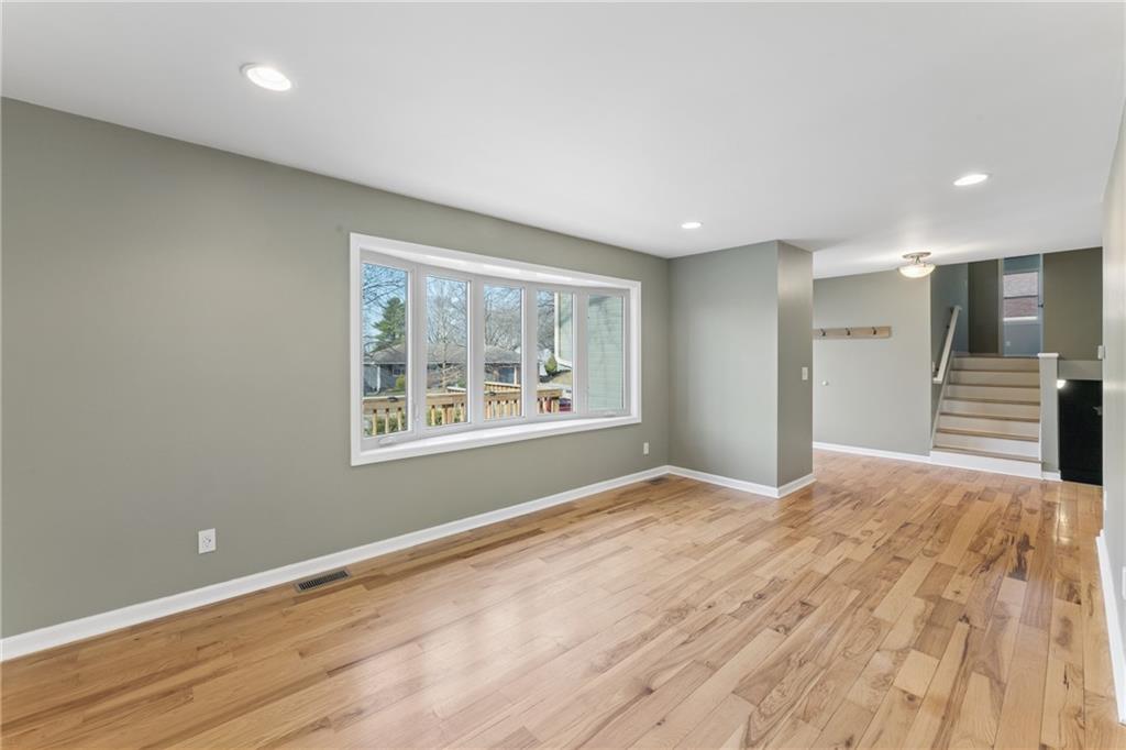 2916 Rimrock Drive Lawrence, KS 66047 - Photo 11 of 60