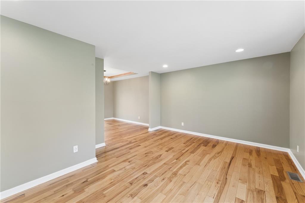 2916 Rimrock Drive Lawrence, KS 66047 - Photo 14 of 60