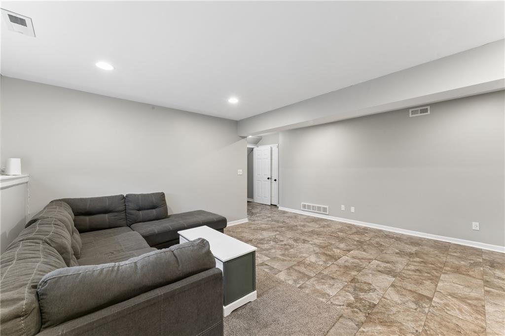 2916 Rimrock Drive Lawrence, KS 66047 - Photo 40 of 60