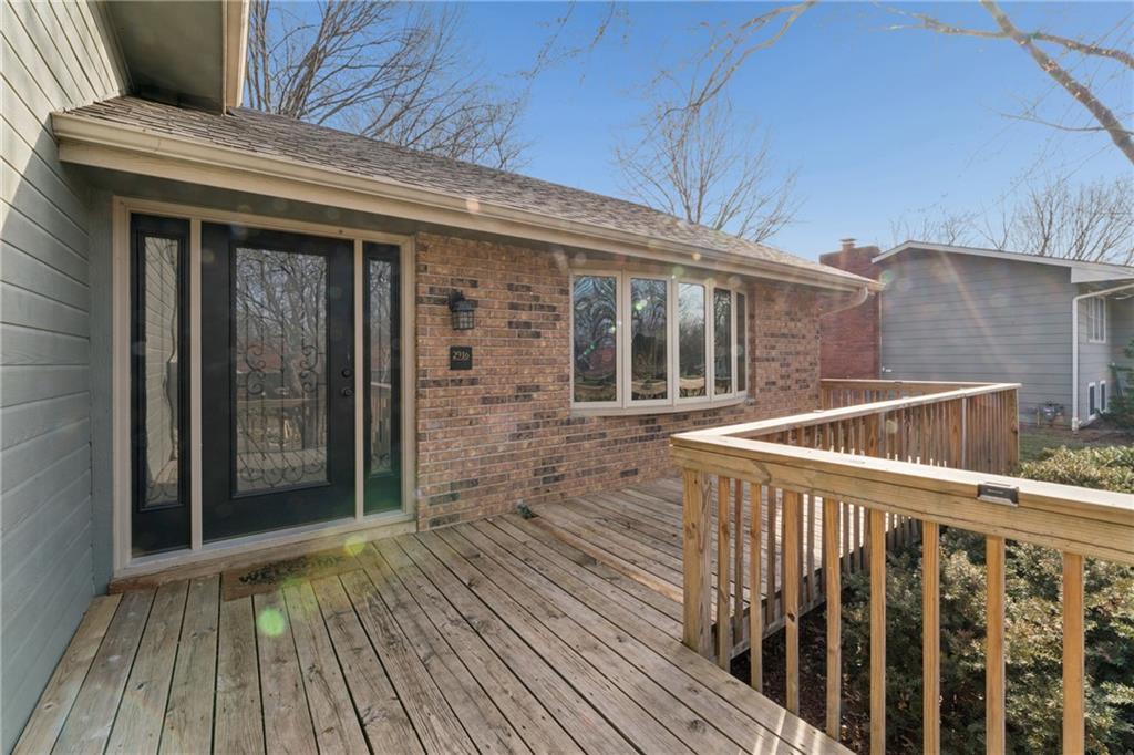 2916 Rimrock Drive Lawrence, KS 66047 - Photo 7 of 60