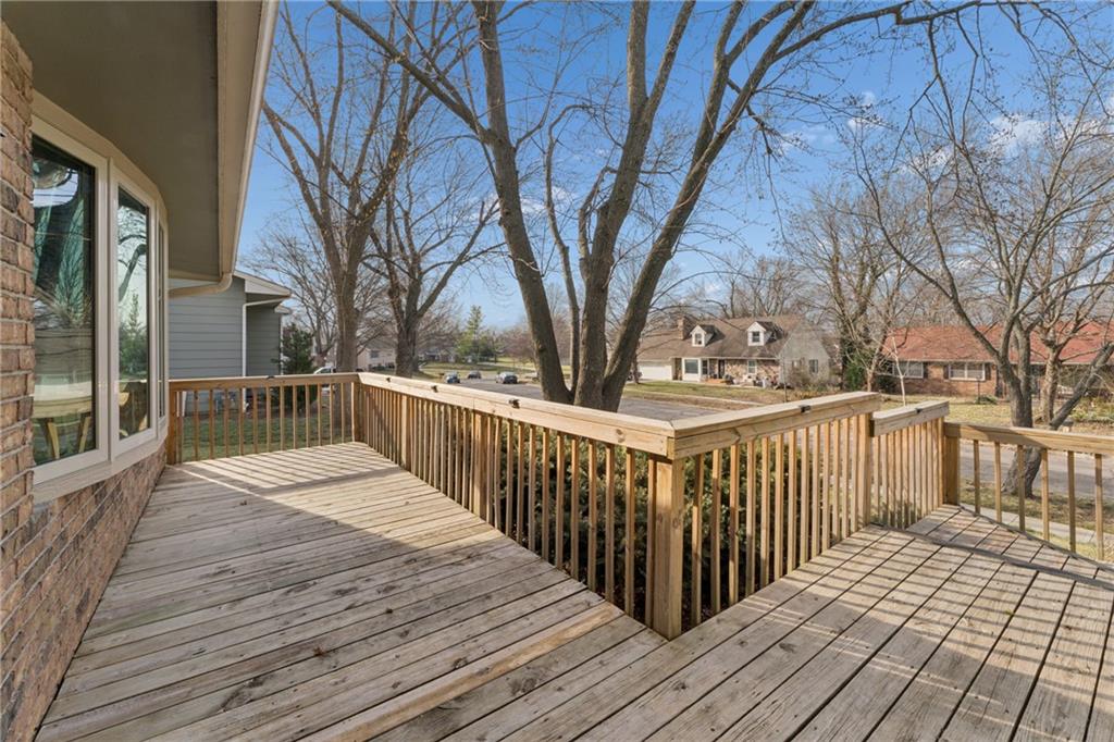 2916 Rimrock Drive Lawrence, KS 66047 - Photo 8 of 60