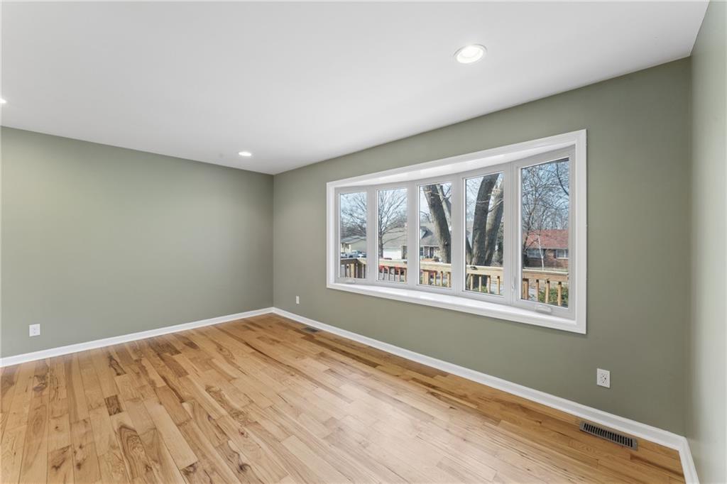 2916 Rimrock Drive Lawrence, KS 66047 - Photo 10 of 60