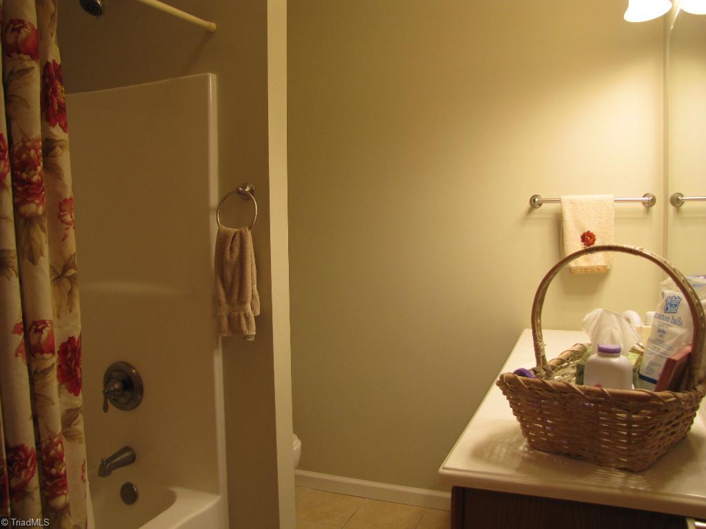 354 Country Ridge Road Jefferson, NC 28640 - Photo 12 of 26 Gallery Image 12
