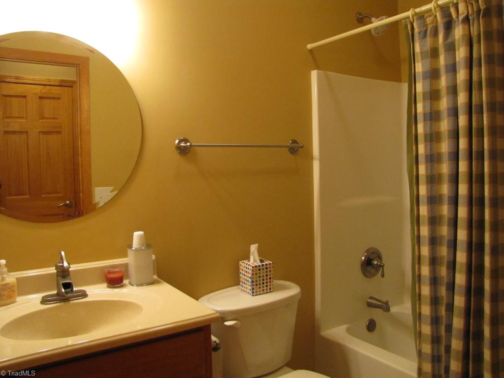 354 Country Ridge Road Jefferson, NC 28640 - Photo 17 of 26 Gallery Image 17