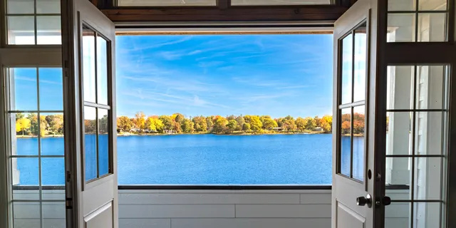 $2,991,000 | 503 North Lake Road, Unit 2, Oconomowoc, WI 53066