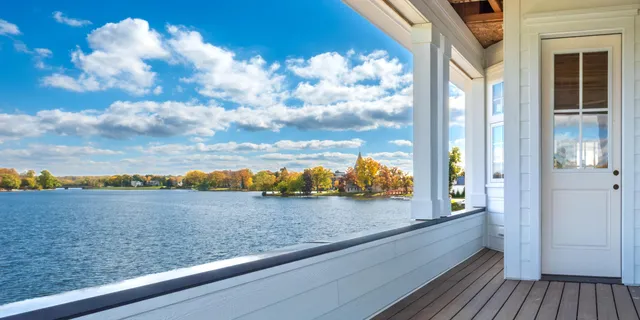 $2,991,000 | 503 North Lake Road, Unit 2, Oconomowoc, WI 53066