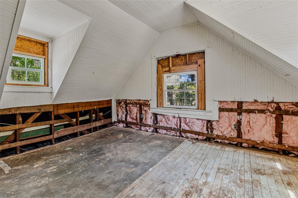 902 North Frances Street Terrell, TX 75160 - Photo 15 of 28 wooden floor with a window in a room