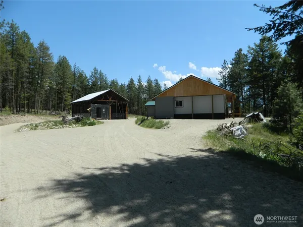 $280,000 | 16 Summit Lake Road, Tonasket, WA 98855