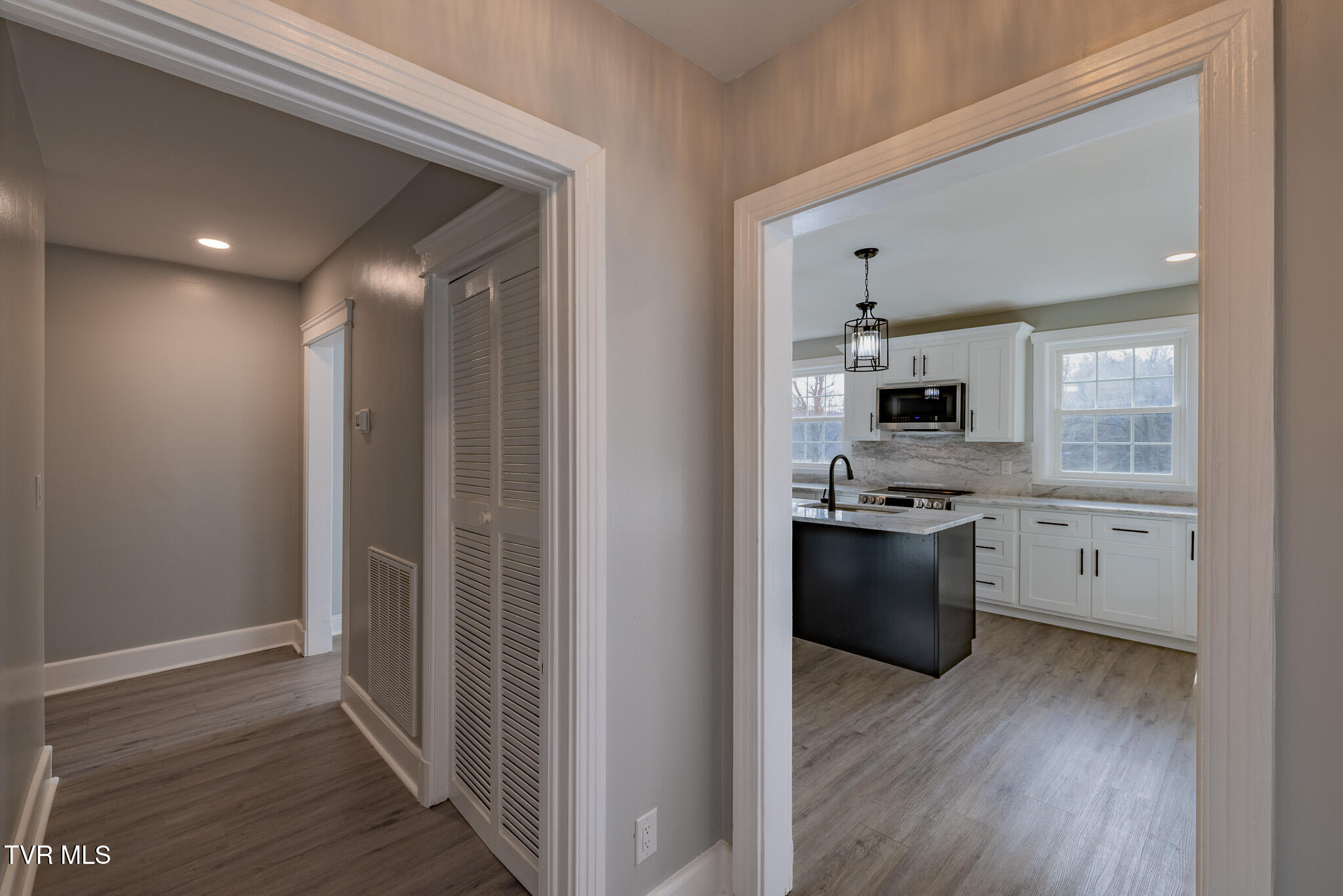 194 Sparks Road Johnson City, TN 37601 - Photo 22 of 65 1R9A2127-HDR