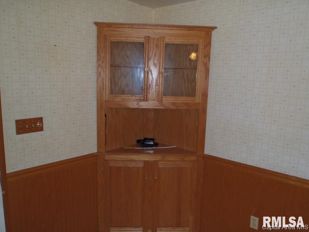 1633 North Milton Avenue Springfield, IL 62702 - Photo 6 of 11