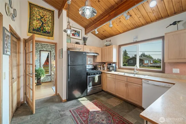 $725,000 | 4372 Melcher Road, Lummi Island, WA 98262