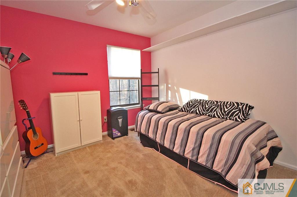 1605 Timber Oaks Road Edison, NJ 08820 - Photo 20 of 25 Gallery Image 20