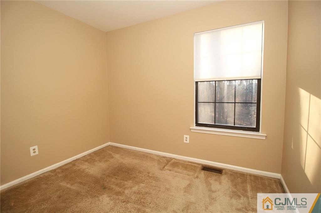 1605 Timber Oaks Road Edison, NJ 08820 - Photo 21 of 25 Gallery Image 21