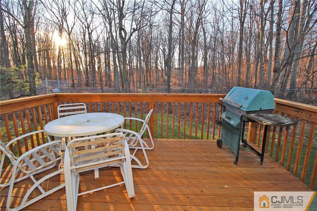 1605 Timber Oaks Road Edison, NJ 08820 - Photo 24 of 25 Gallery Image 24