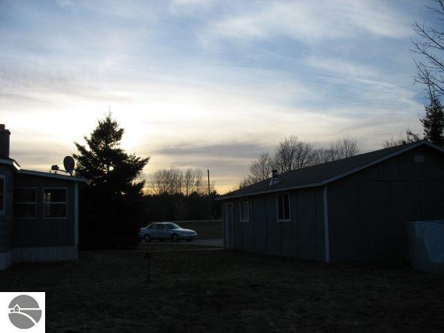 9876 North 7 Road Mesick, MI 49668 - Photo 7 of 13 1688469-6.JPG