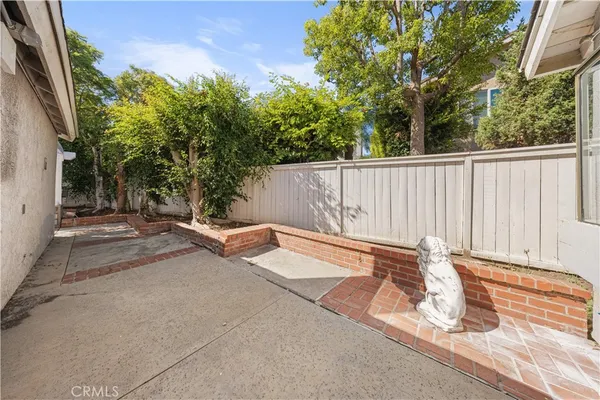 $6,900 | 12 Oakdale, Irvine, CA 92604