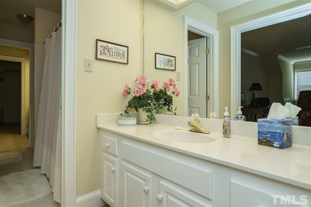 3322 Ridgecrest Court Raleigh, NC 27607 - Photo 17 of 25