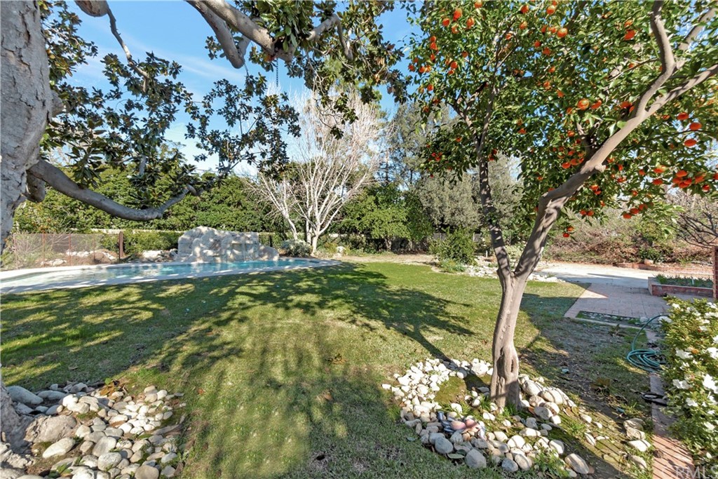 111 West Lemon Avenue Arcadia, CA 91007 - Photo 35 of 46