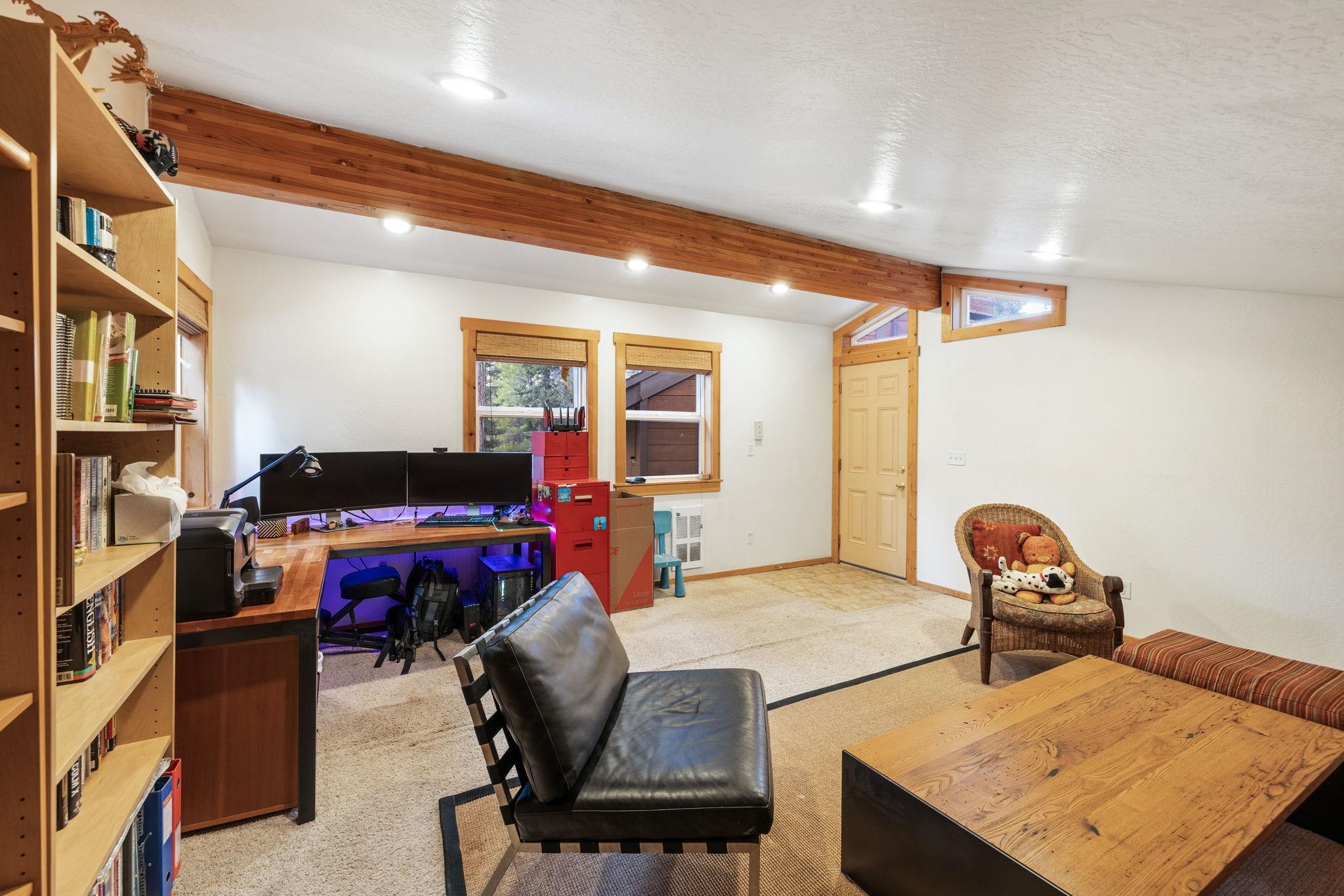 12230 Pine Forest Road Truckee, CA 96161 - Photo 25 of 28 Gallery Image 25